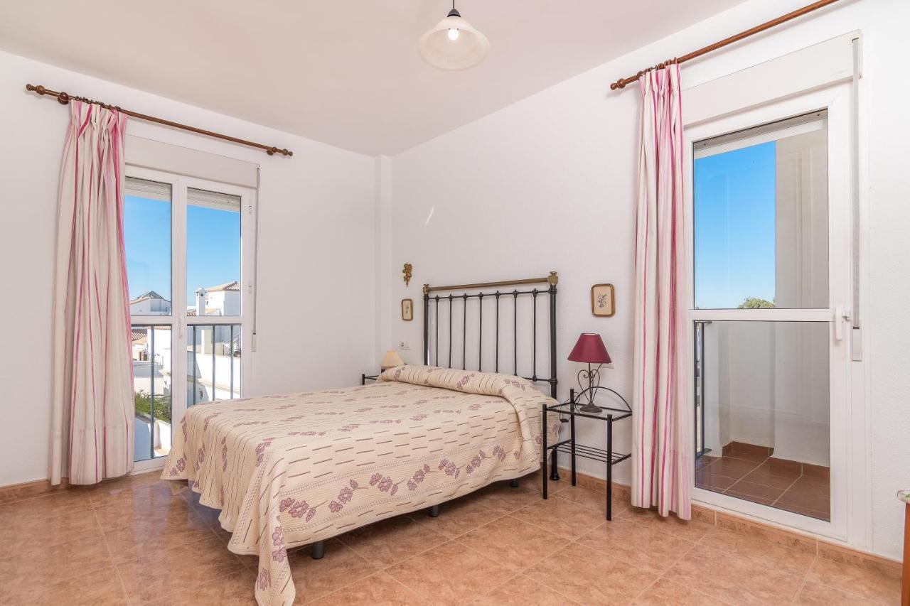 Apartamento Las Torres コニル・デ・ラ・フロンテラ エクステリア 写真